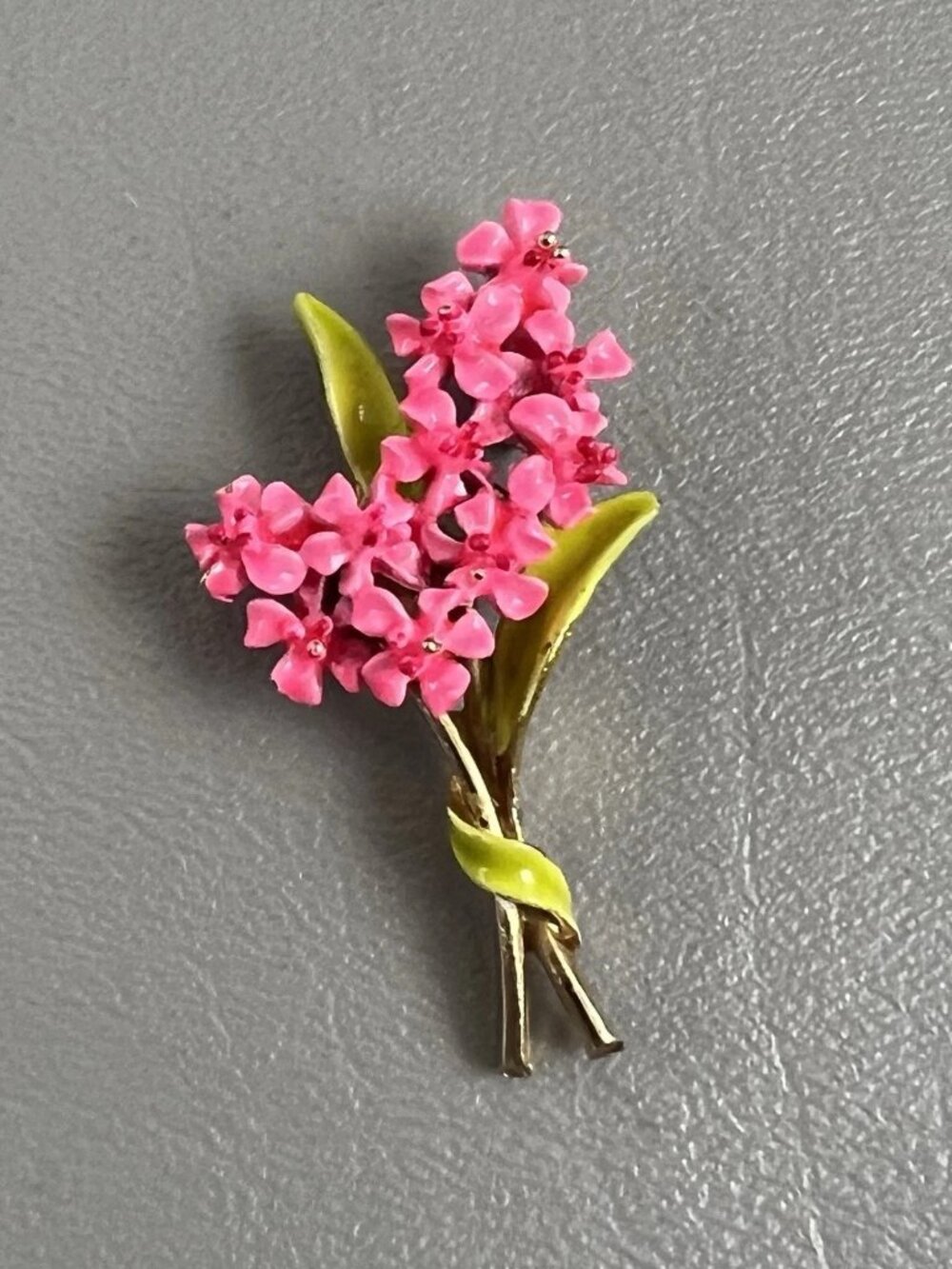Vintage ART Arthur Pepper Pink Enamel Lilac Flower Brooch Gold Tone Pin